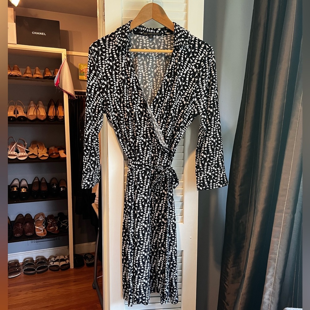 Brooks Brothers Black and White Bird Faux Wrap Dress